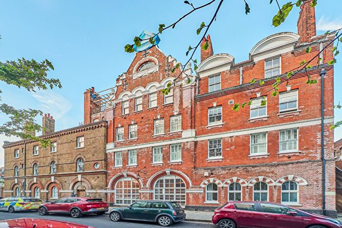 2 Bedroom Flat For Sale In Renfrew Road, London, SE11