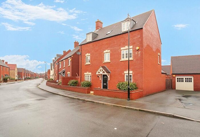 5 Bedroom Detached House For Sale In Orion Drive, Brackley, NN13