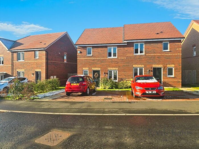 3 Bedroom Semi Detached House For Sale In Brockwell Road, High Spen, Rowlands Gill, Tyne And Wear, NE39