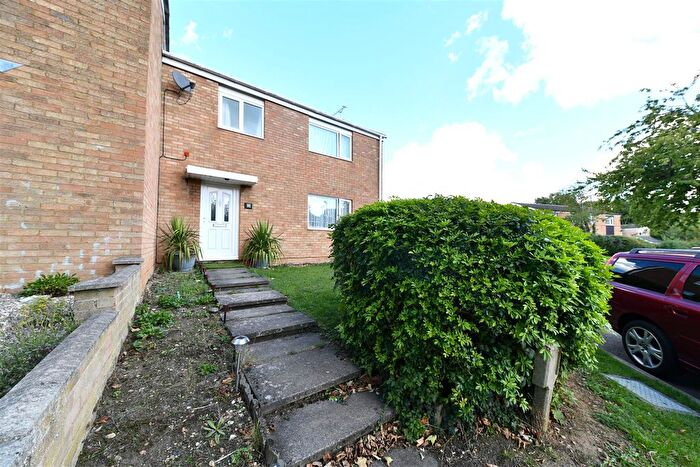 3 Bedroom Semi-Detached House For Sale In Minehead Way, Stevenage, SG1