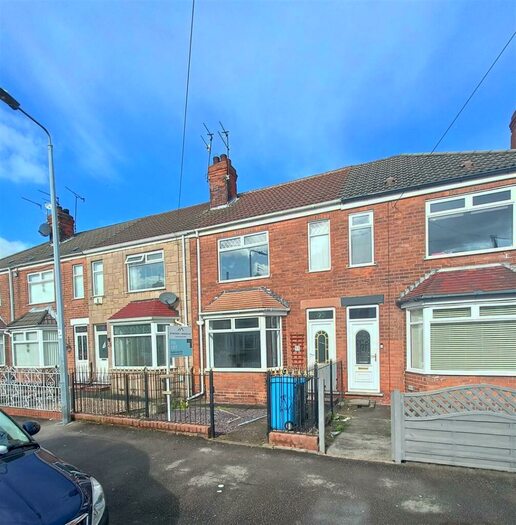 3 Bedroom House To Rent In Endymion Street, Hull, HU8