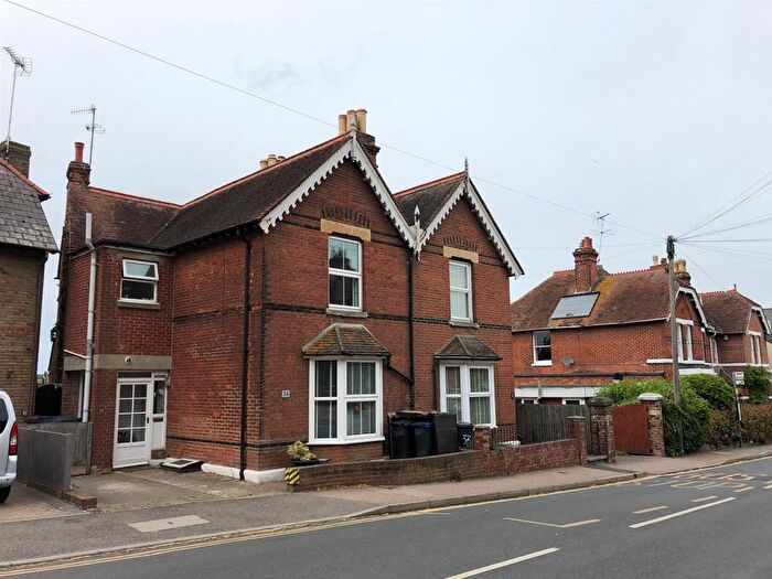 3 Bedroom Semi-Detached House To Rent In Nunnery Fields, Canterbury, CT1