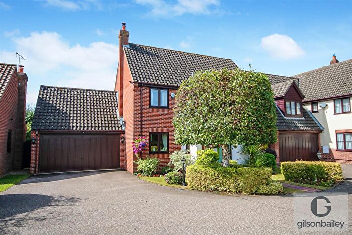 4 Bedroom Detached House For Sale In Norwich Road, Poringland, NR14