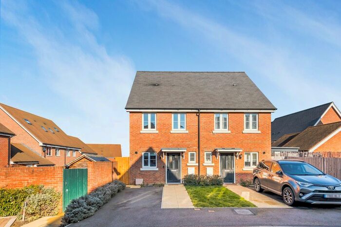 2 Bedroom Semi-Detached House To Rent In Calico Street, Faygate, RH12