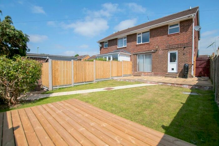 3 Bedroom Semi-Detached House To Rent In Eastleigh Road, Fair Oak, Eastleigh, SO50