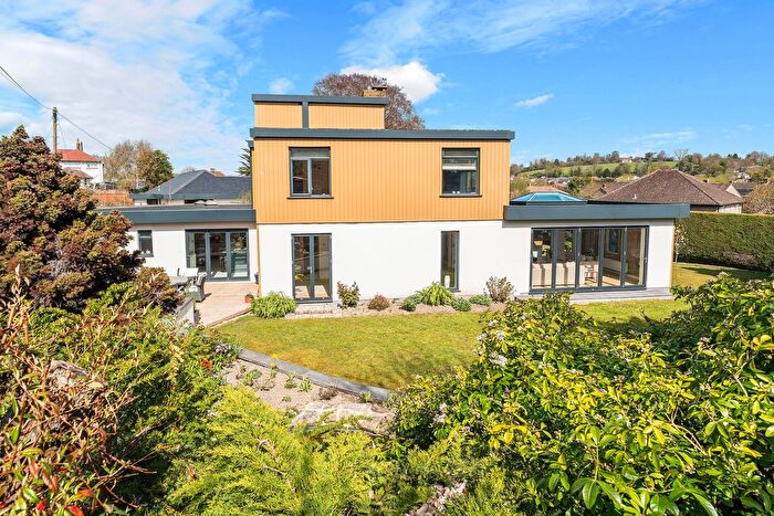 4 Bedroom Detached House For Sale In Milford Manor Gardens, Salisbury, SP1