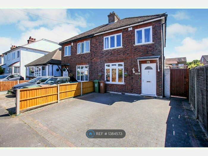 4 Bedroom Semi-Detached House To Rent In Hilldale Road, Cheam, Sutton, SM1