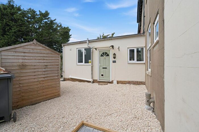 1 Bedroom Flat For Sale In Sunnyside Road, Weston-Super-Mare, BS23