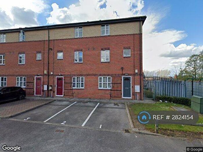 6 Bedroom Terraced House To Rent In Gadd Street, Nottingham, NG7