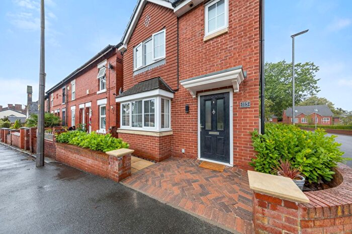 3 Bedroom Detached House For Sale In Moss Bank Road, St. Helens, WA11