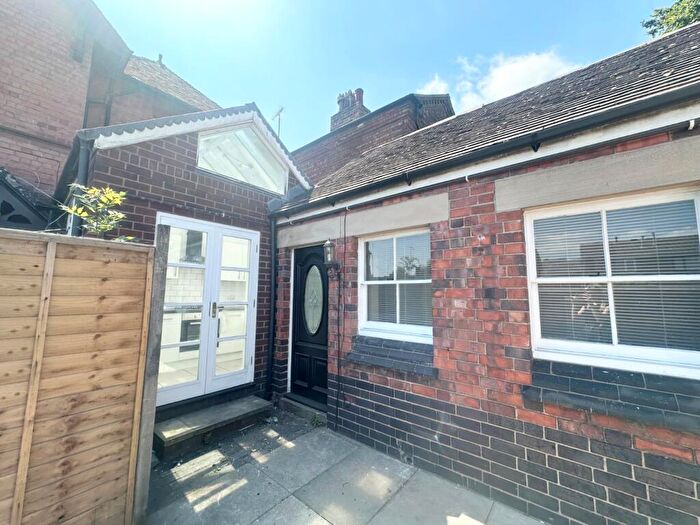 1 Bedroom Flat To Rent In Grange Street, Burton-on-Trent, Staffordshire, DE14