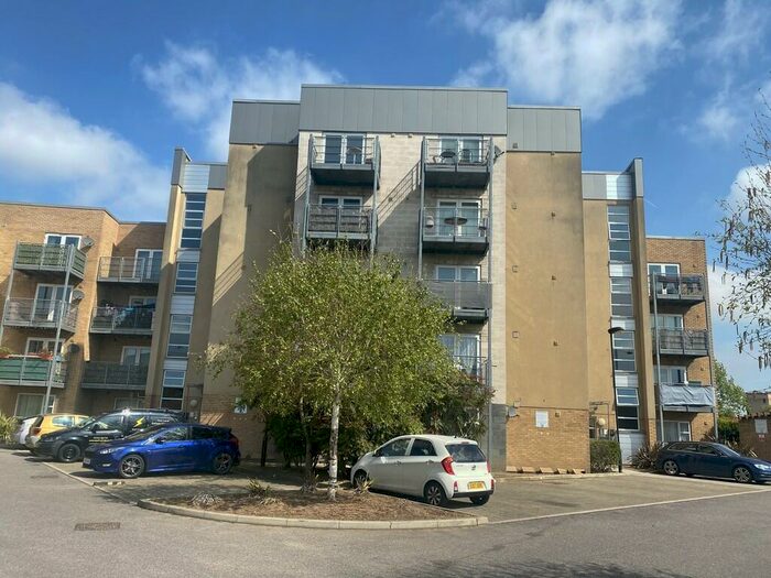 2 Bedroom Apartment To Rent In Oldchurch Road, Romford, RM7