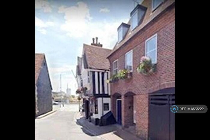 3 Bedroom Maisonette To Rent In Thames Street, Poole, BH15