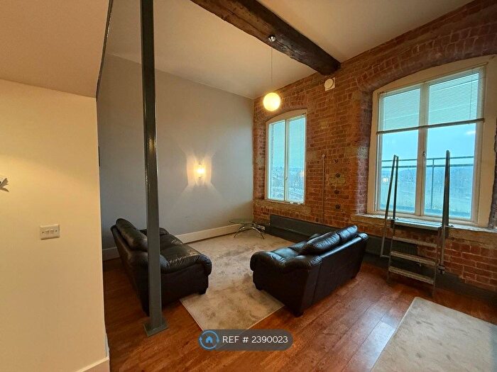 1 Bedroom Maisonette To Rent In Ledgard Wharf, Mirfield, WF14