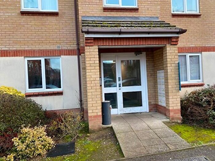 2 Bedroom Flat To Rent In Ethelreda Drive, Thetford, Norfolk, IP24