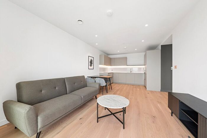 1 Bedroom Flat To Rent In Pilot Walk, London, SE10