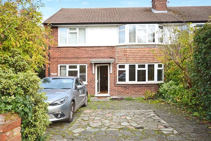 2 Bedroom Flat For Sale In Tilehurst Road, Reading, RG1