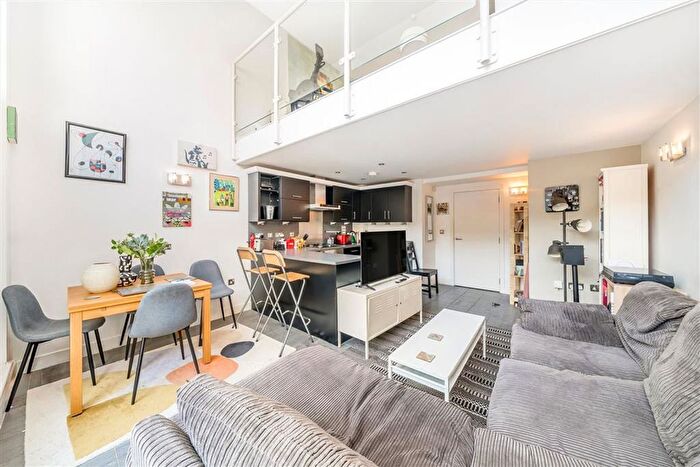 1 Bedroom Flat For Sale In Sanctuary Street, London Bridge, SE1