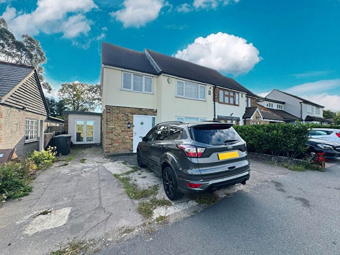 4 Bedroom Semi-detached House For Sale In Stock Road, West Hanningfield, Chelmsford, CM2