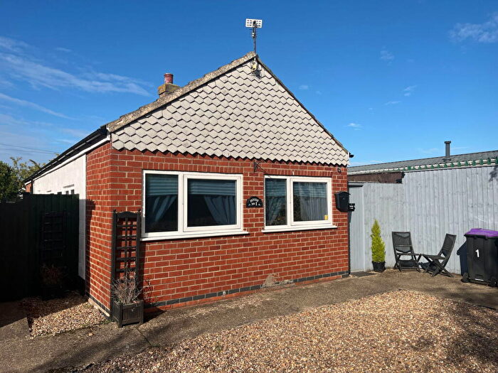 2 Bedroom Detached Bungalow For Sale In Sea Bank Road, Chapel St. Leonards, Skegness, PE24