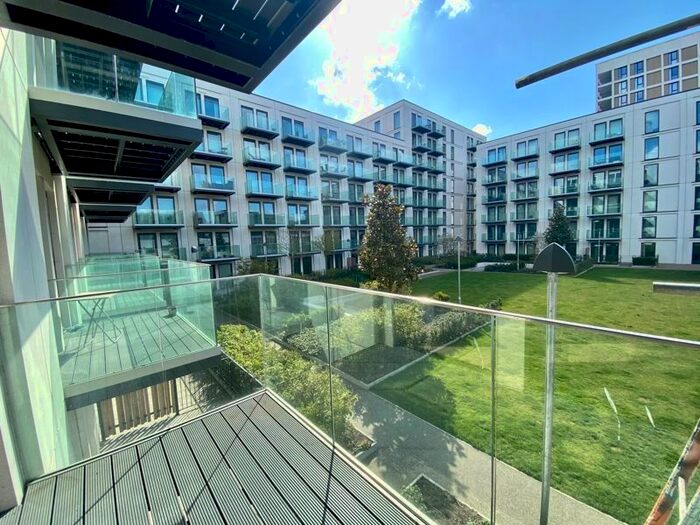 2 Bedroom Flat To Rent In Caravel House, Rendal Way, Treacleworks, E16