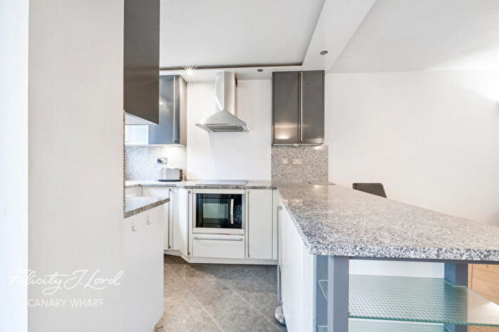 Apartment For Sale In Chart House, Burrells Wharf Square, London, E14