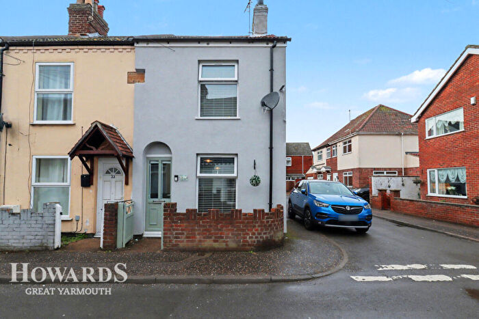 2 Bedroom End Of Terrace House For Sale In Maygrove Road, Great Yarmouth, NR30