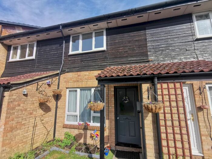 2 Bedroom Terraced House To Rent In Gatcombe, Netley Abbey, Southampton, SO31