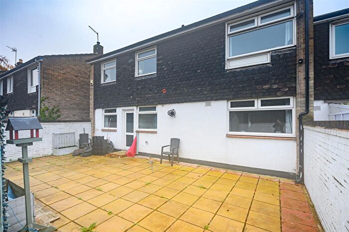 3 Bedroom End Terrace House For Sale In Birstwith Drive, Holgate, York, YO26