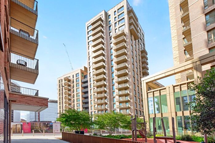 2 Bedroom Flat To Rent In Gasholder Place London, SE11