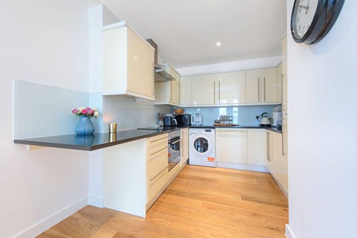 2 Bedroom Flat For Sale In Marlborough House, South Hampstead, London, NW3