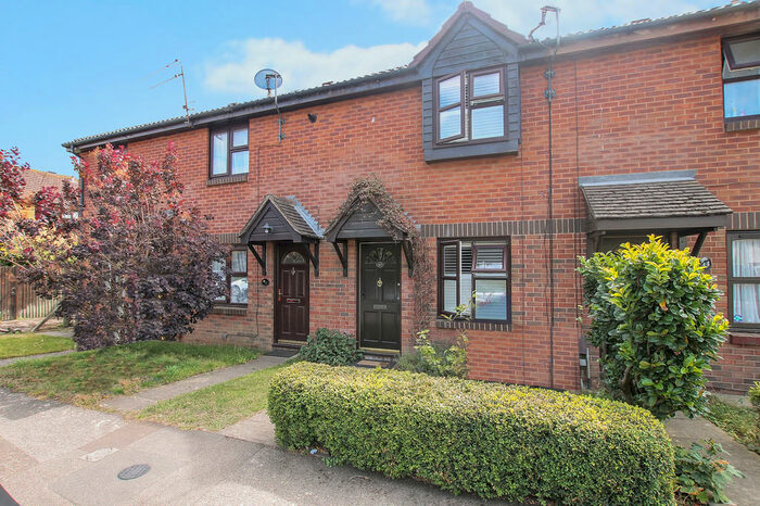 2 Bedroom Terraced House To Rent In Pilgrims Walk, Worthing, BN13