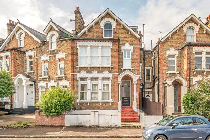 1 Bedroom Flat To Rent In Halesworth Road, Lewisham, SE13