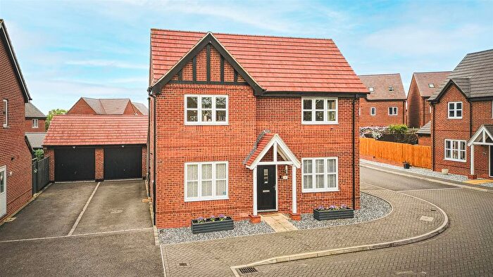 4 Bedroom Detached House For Sale In Millward Drive, Mickleover, DE3
