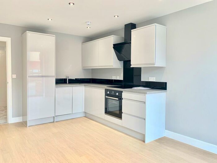 2 Bedroom Apartment To Rent In Lily Grove, Beeston Rylands, NG9