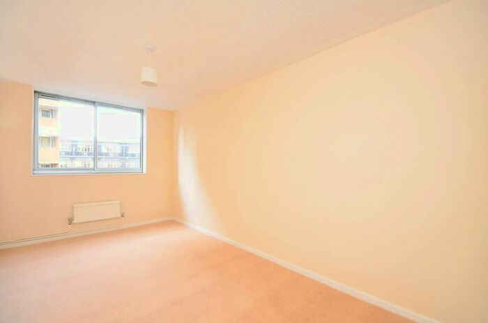 3 Bedroom Flat To Rent In Hatton Garden, Holborn, London, EC1N