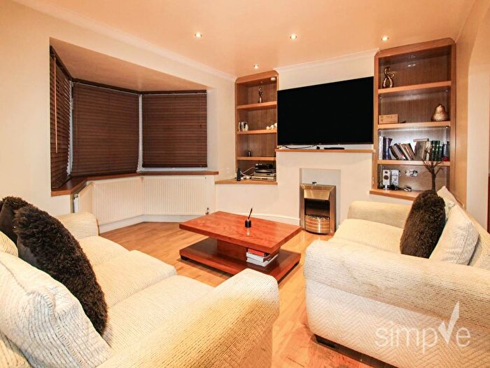 4 Bedroom Property To Rent In Pembroke Way, Hayes, Middlesex, UB3