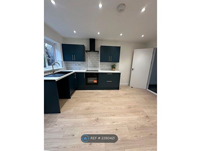 3 Bedroom Terraced House To Rent In Britannia Road, Plasmarl, Swansea, SA6