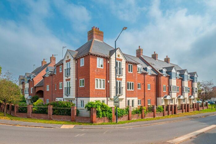 2 Bedroom Apartment For Sale In Warwick Road, Stratford-Upon-Avon, CV37