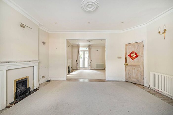 5 Bedroom End Of Terrace House To Rent In Woolneigh Street, Fulham, London, SW6