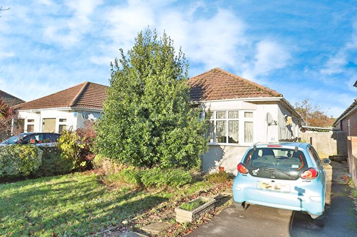 3 Bedroom Detached Bungalow For Sale In Francis Avenue, Bournemouth, BH11