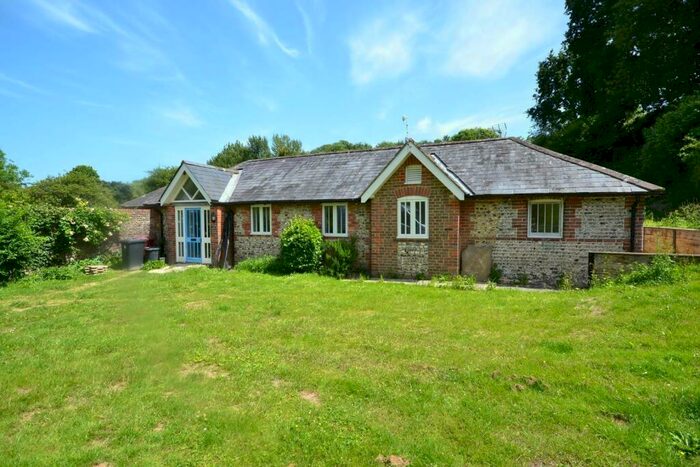 2 Bedroom Detached Bungalow To Rent In Duncton, West Sussex, GU28