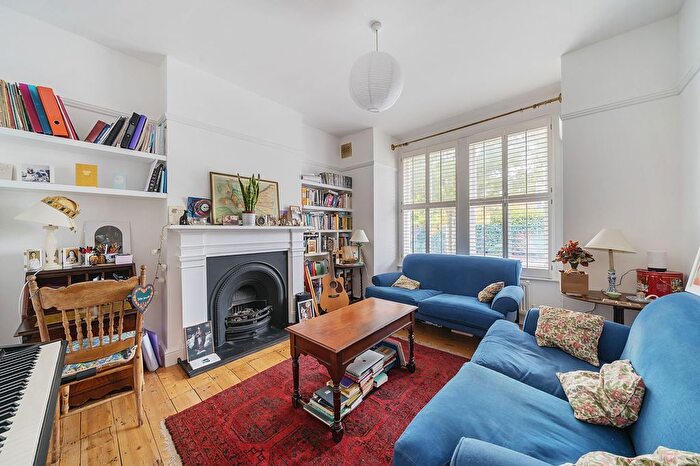 1 Bedroom Flat To Rent In Dorset Road, London, SW8