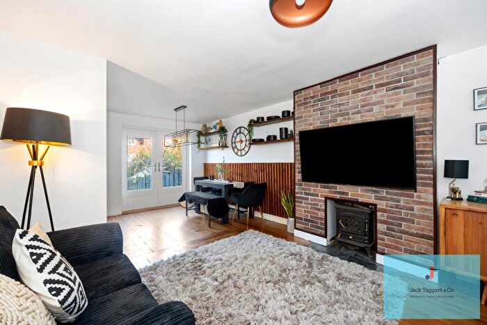 3 Bedroom Semi-Detached House For Sale In Wickhurst Rise, Portslade, Brighton, BN41