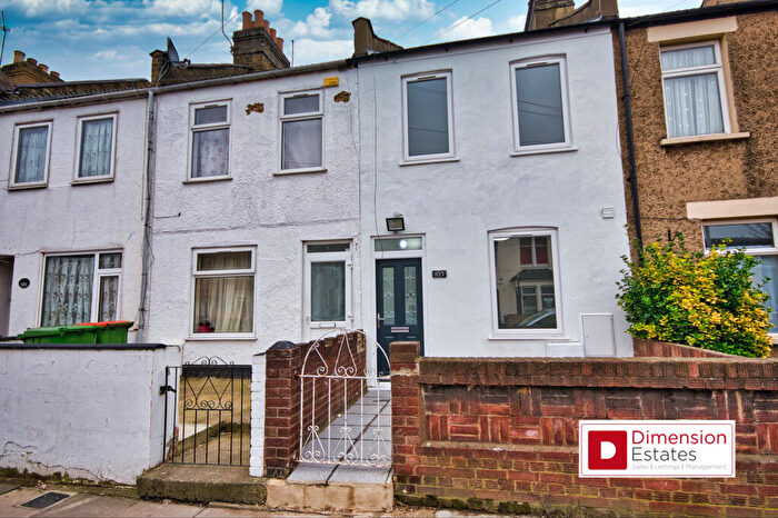 2 Bedroom Terraced House To Rent In Wellington Road, London, E6