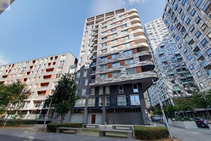 2 Bedroom Flat To Rent In Indescon Square, London, E14