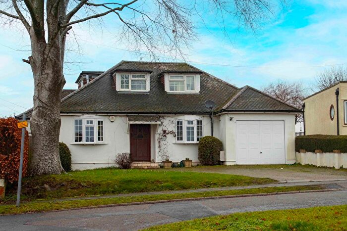 4 Bedroom Bungalow For Sale In Greenbury Close, Chorleywood, WD3