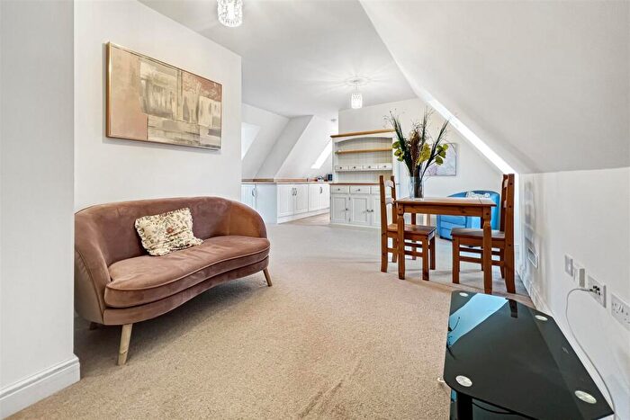1 Bedroom Apartment To Rent In Brook House, Halstead, CO9