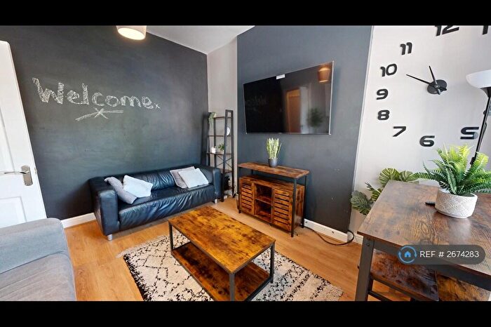 5 Bedroom Terraced House To Rent In Ashford Street, Stoke-On-Trent, ST4