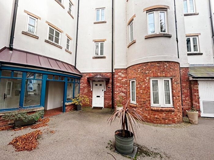 2 Bedroom Apartment To Rent In Eastcliff, Portishead, Bristol, Somerset, BS20